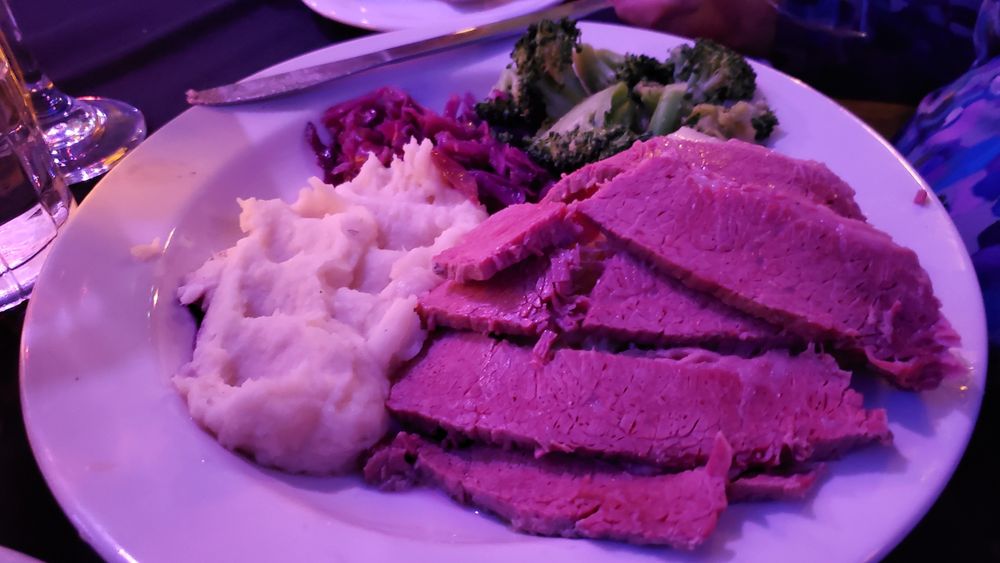 Chef George’s & Picasso Lounge