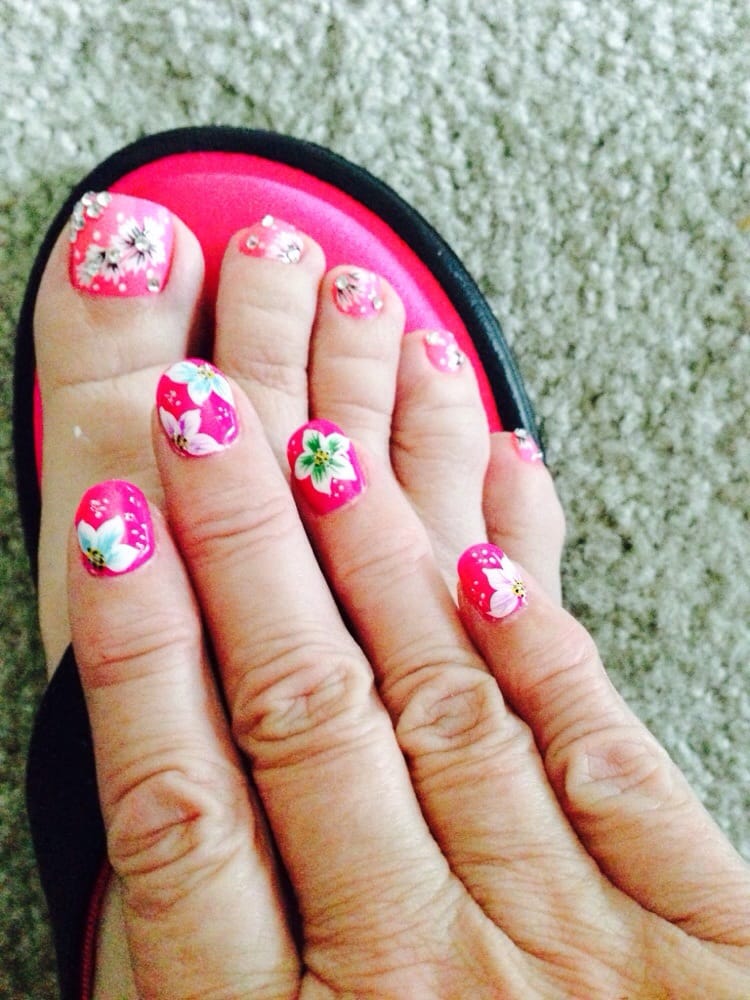 Love this place and Tammy she does awesome nails! - Yelp