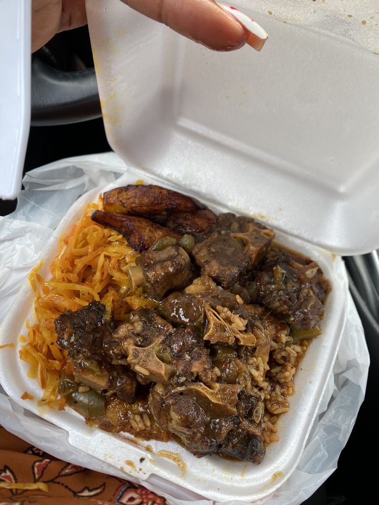 Jean's Jamaican Restaurant & Bakery