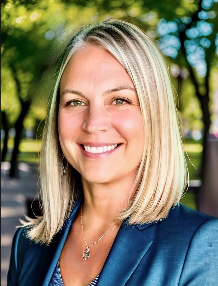 Lindy Parker Patterson -Gold Key Realty