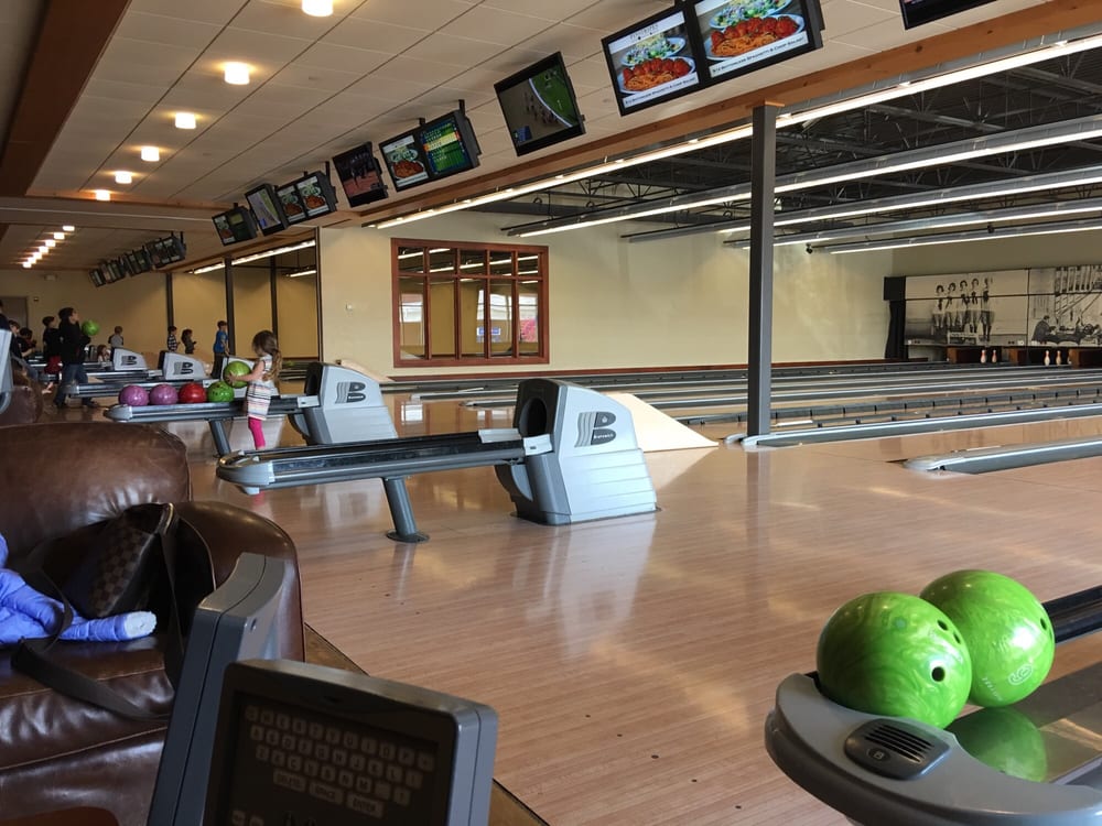 Pinstripes Order Food Online 359 Photos & 425 Reviews American