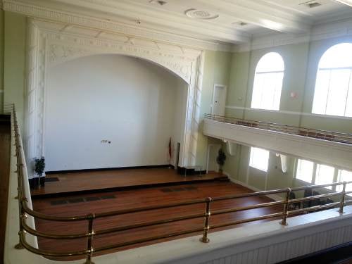 Golden Leaf Apartments