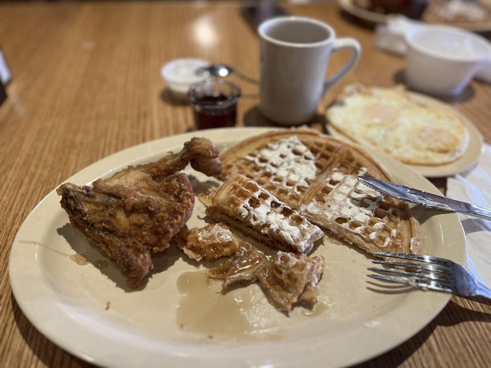Roscoe's House of Chicken & Waffles - Anaheim