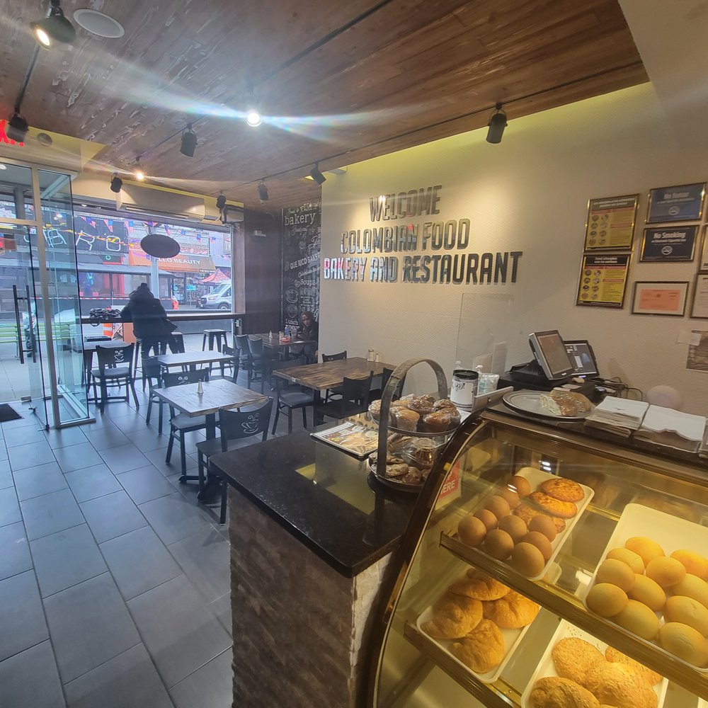 Que Rico Bakery And Restaurant 