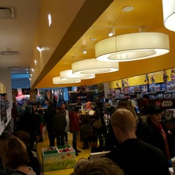 The Lego Store 11 Photos 12 Reviews Toy Stores 6455 Macleod