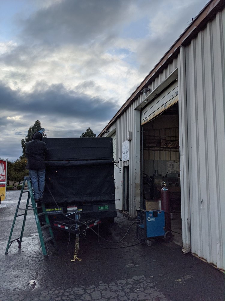 Roman Trailers & Welding