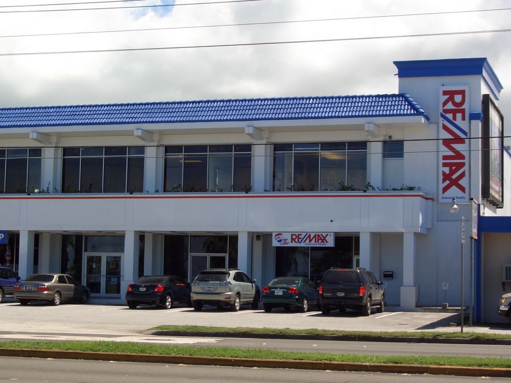 RE/MAX Diamond Realty