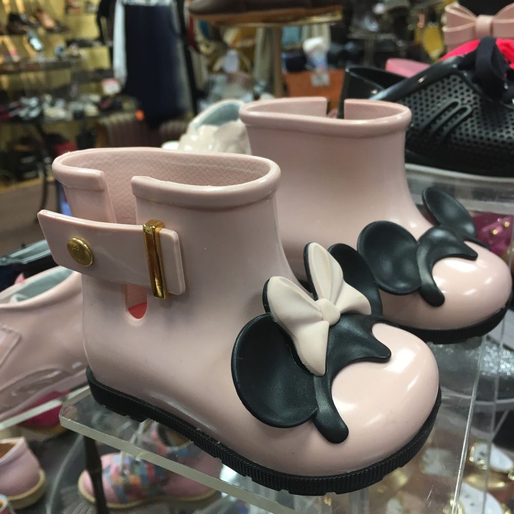 Sole 26 Photos Shoe Stores 201 E Broad St, Westfield, NJ Phone