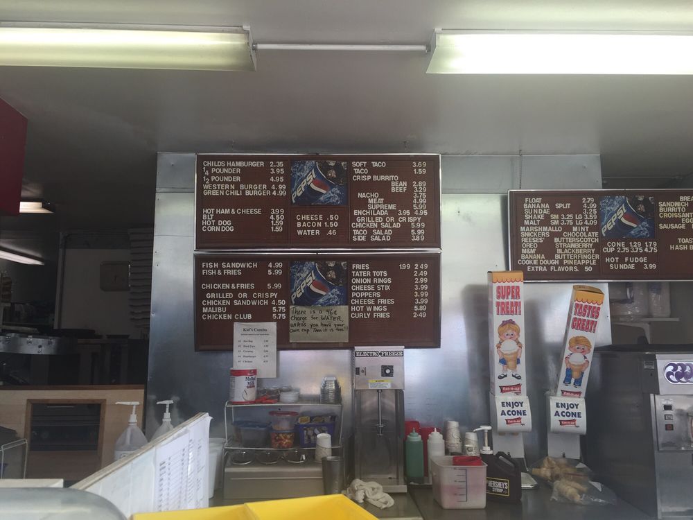 Chow Hound 21 Photos & 32 Reviews Fast Food 18 E Main St, Green