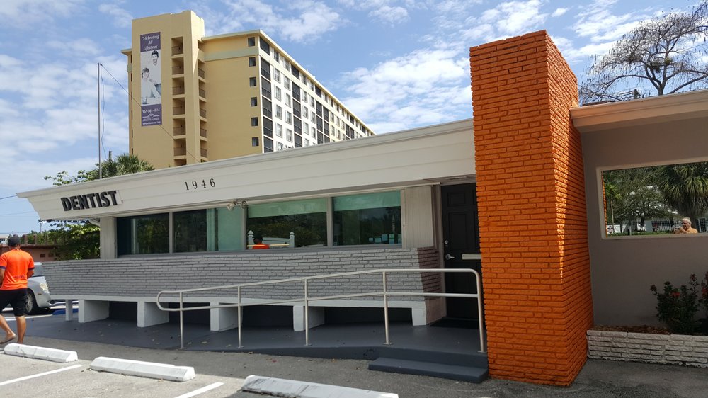 image of business Island City Smiles