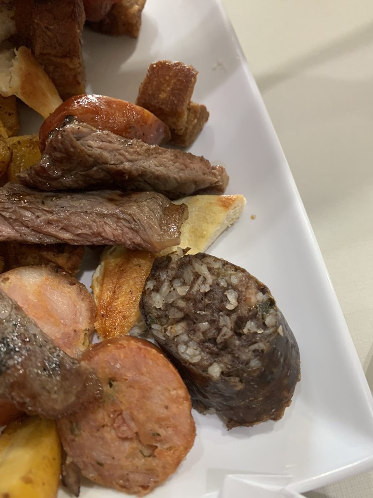 Tentao's Restaurant & Bakery