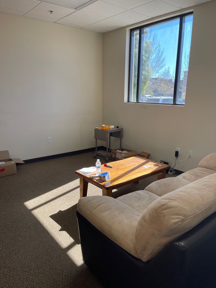 Tiffany Huang - TNG Real Estate