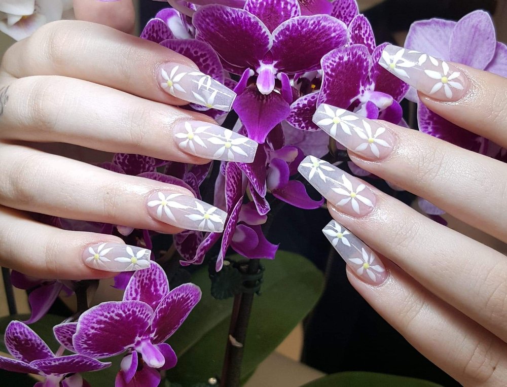 Mickey Nails