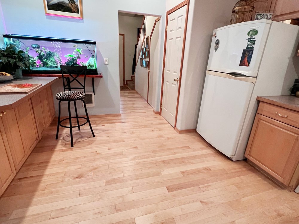 image of business Robinson Hardwood & Homes