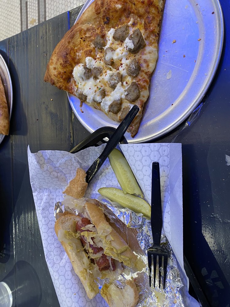 Broadway Delicatessen