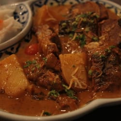 Thai Cuisine Closed 17 Photos 54 Reviews 501 S Meadow Photo Of Thai Cuisine Ithaca Ny United States Red Curry With Beef