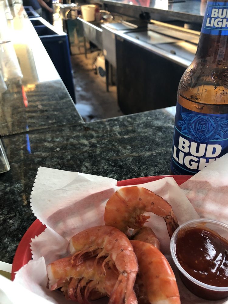 Cutter's Bar and Grill