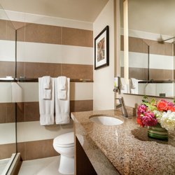 Staypineapple, Hotel Rose, Downtown Portland photo