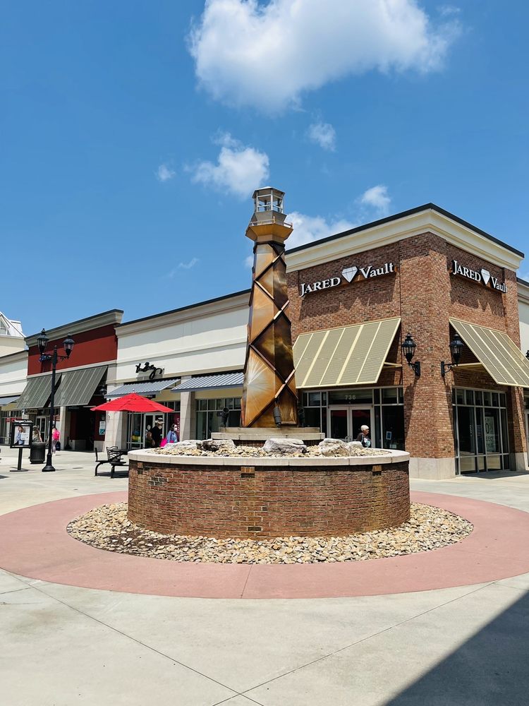 Tanger Outlets Mebane