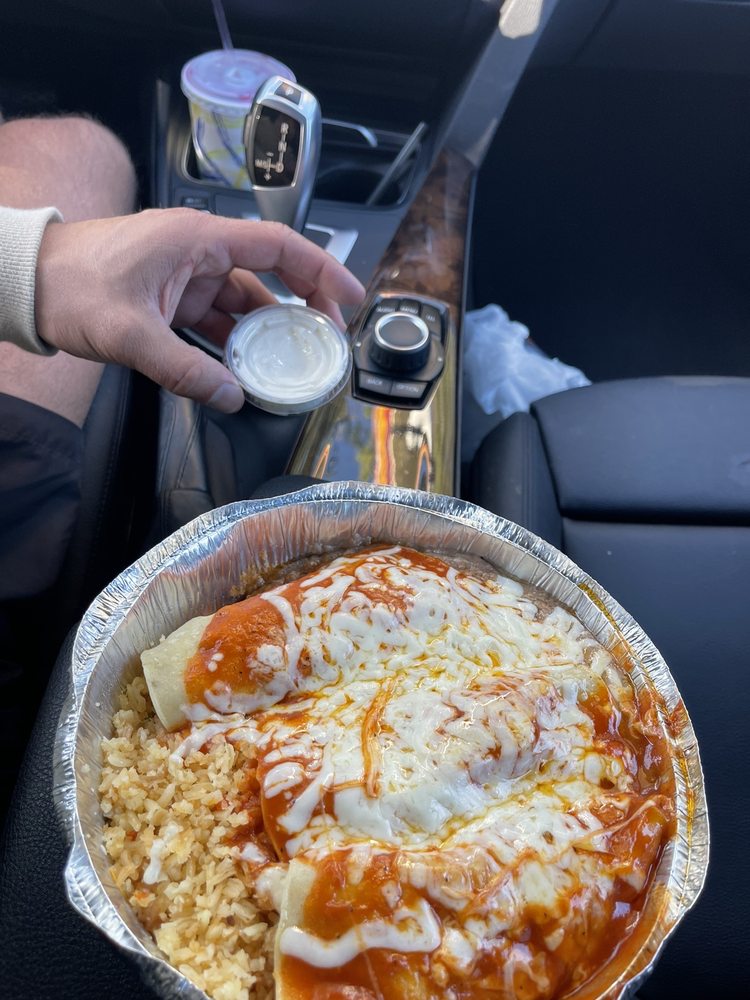 Los Tacos 
