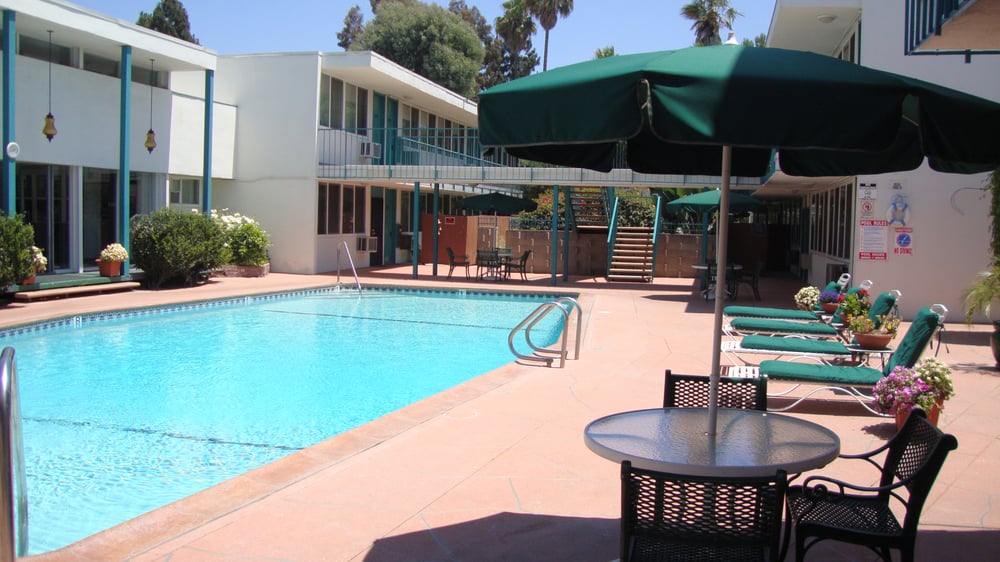 Downey Plaza