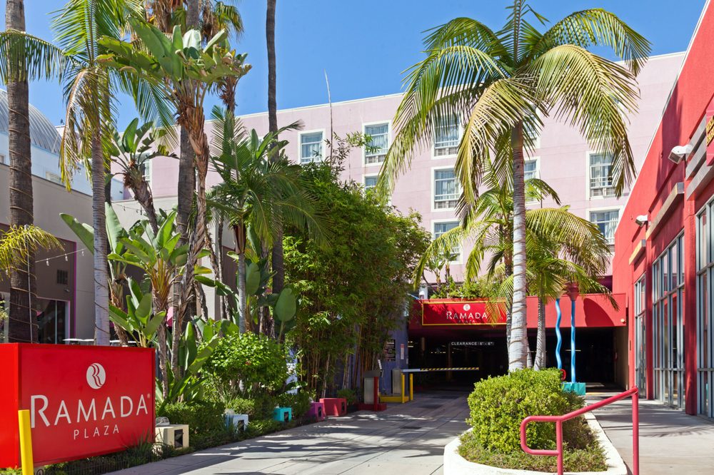 Ramada Plaza by Wyndham West Hollywood Hotel & Suites 147 Photos