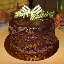 whole foods chocolate cake