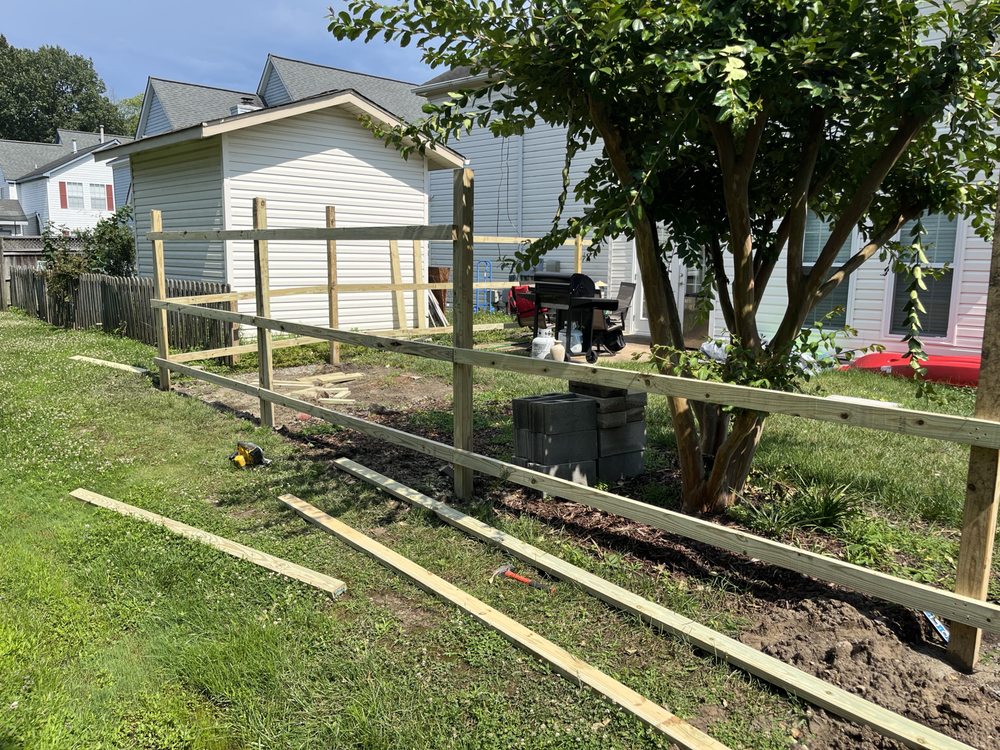 Hampton Fence and Structure