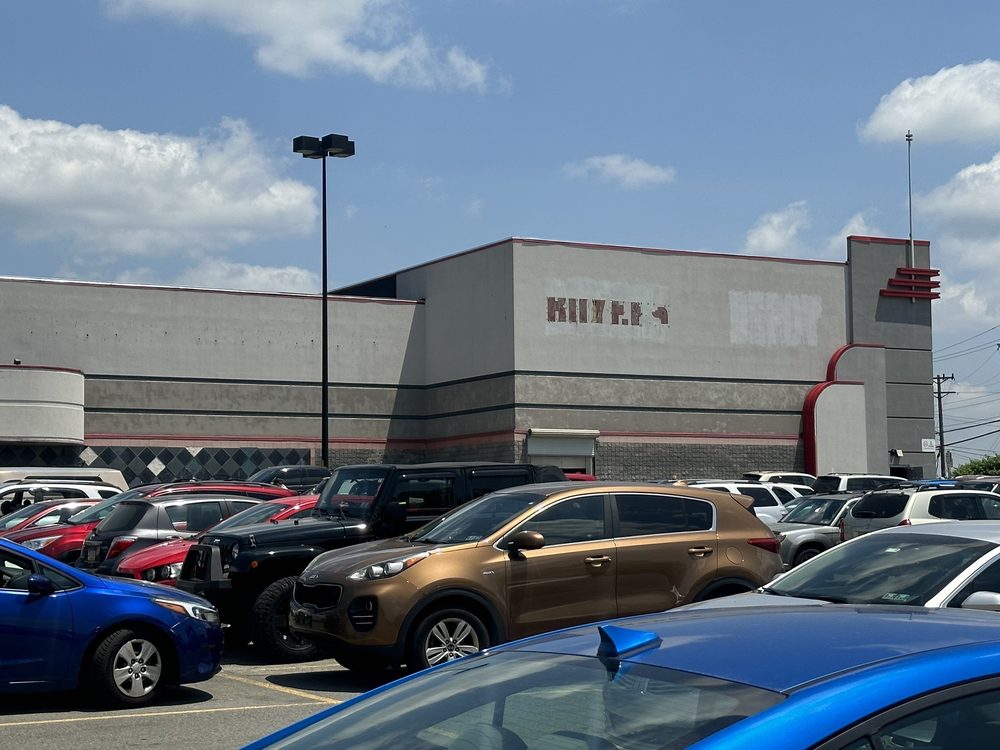 Rossi's Pop Up Market