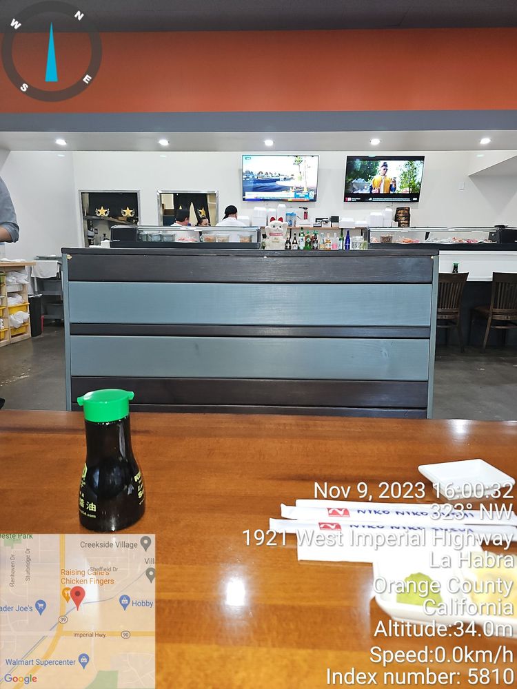 Niko Niko Sushi