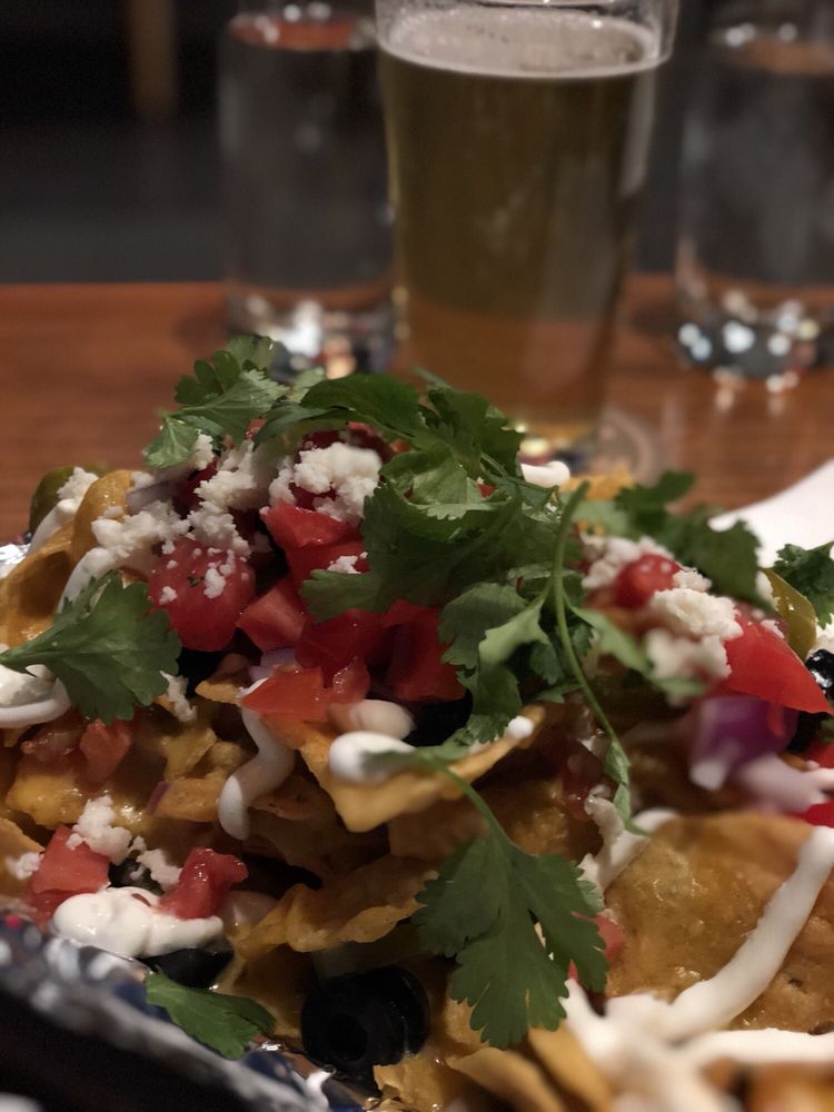 Barley & Vine Tavern 19 Photos & 24 Reviews Bars 408 E 1st St