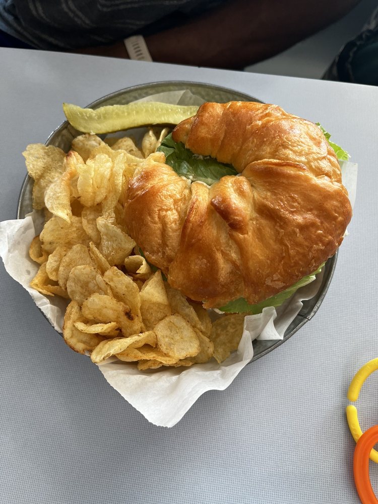 Hummingbird Cafe