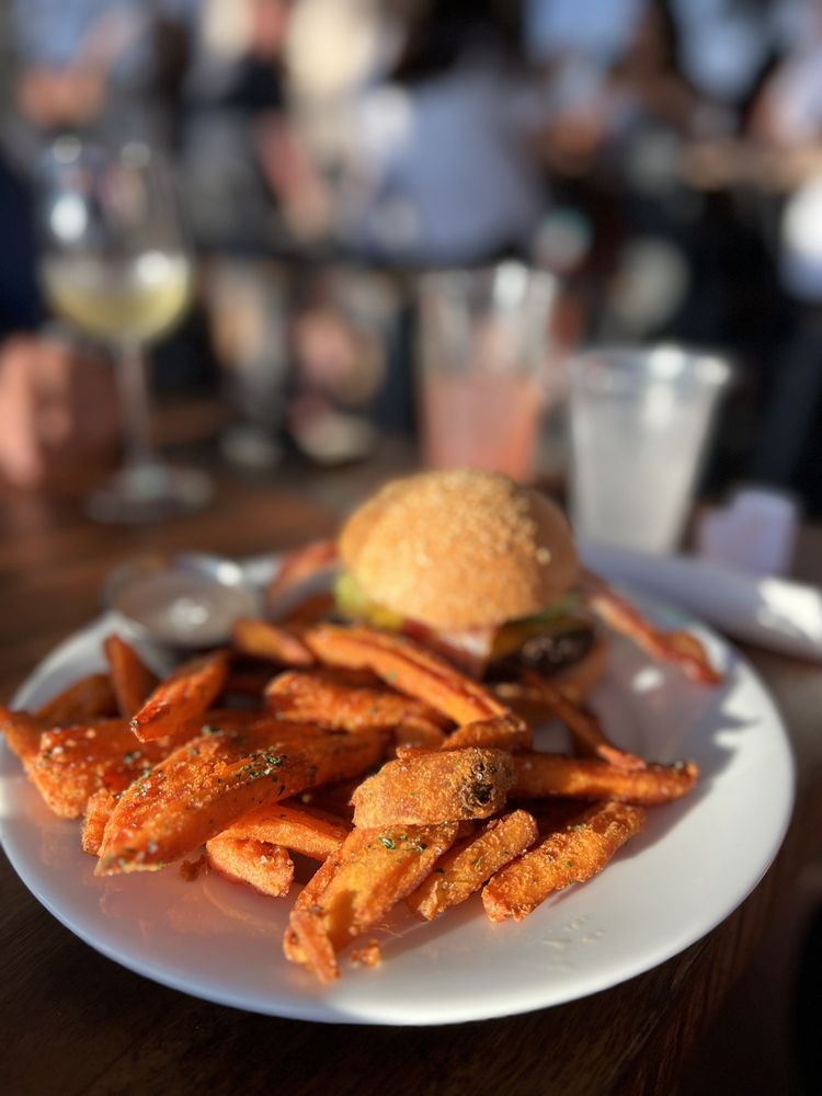 Bushfire Kitchen - Rancho Cucamonga