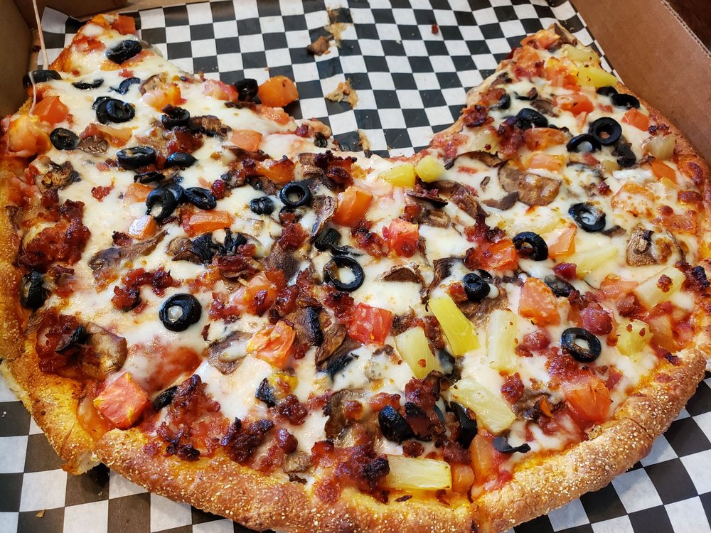 Chicago's Pizza With A Twist - Visalia