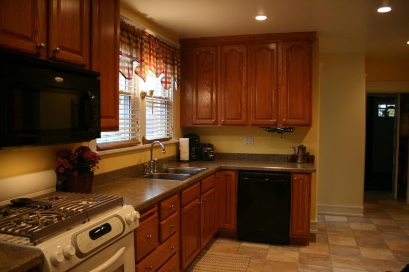 image of business D & W Custom Remodeling