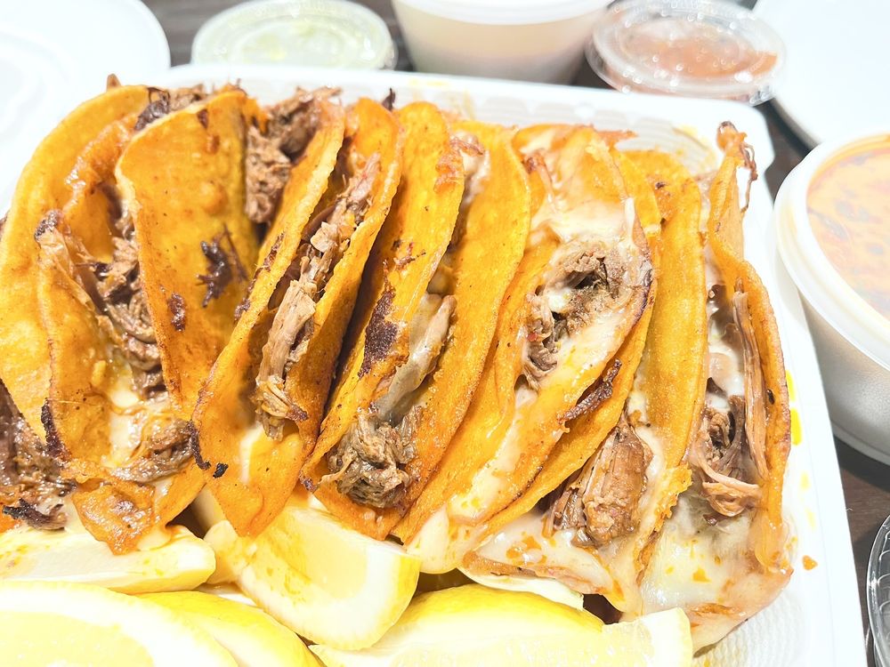 Las Marias Bar & Grill