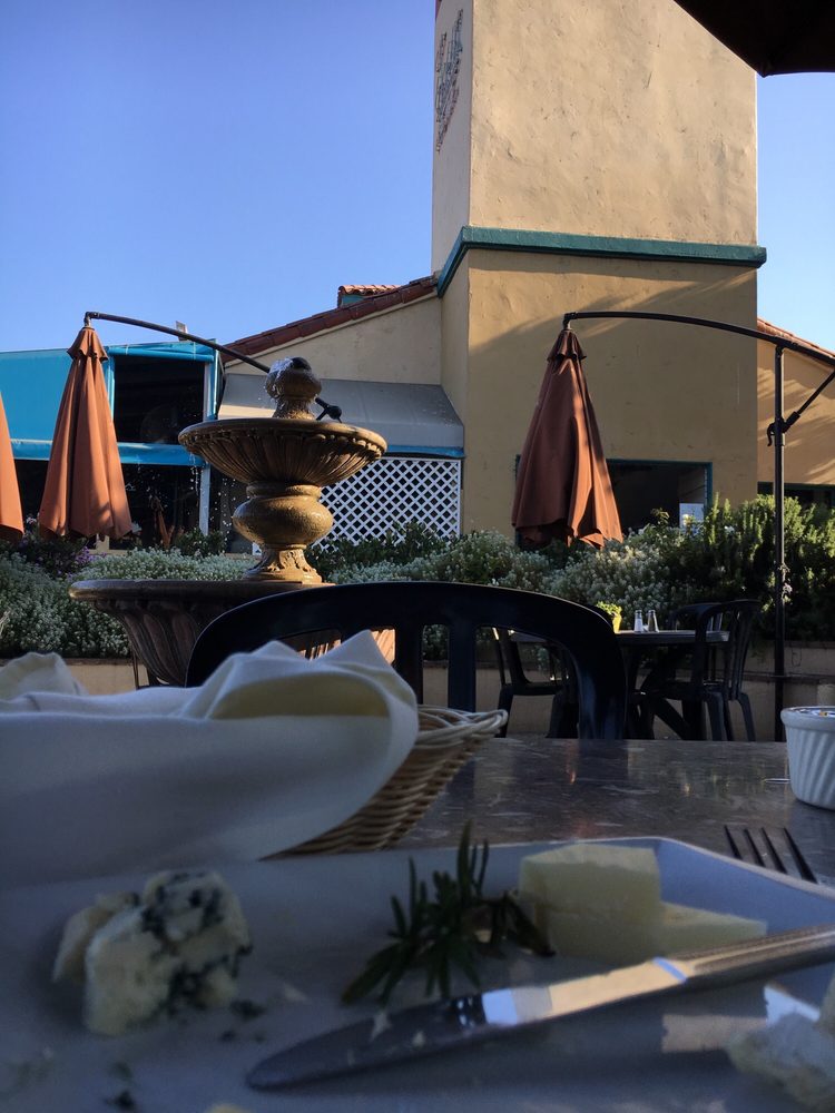 Le Petit Cafe Bakery 114 Photos & 192 Reviews Bakeries 1591 Spinnaker Dr, Ventura, CA