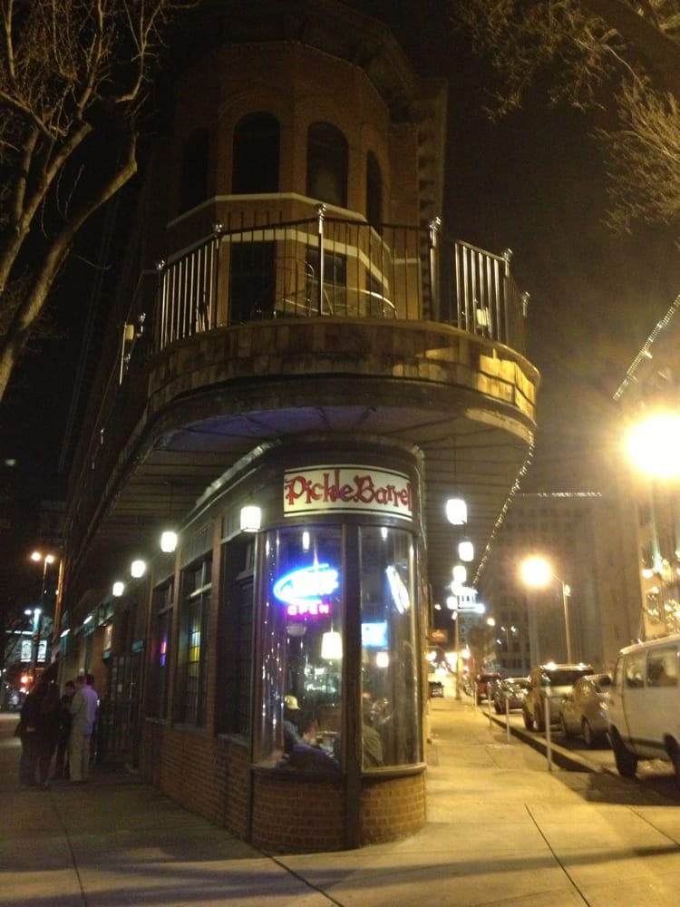 Photos for Pickle Barrel Restaurant Yelp