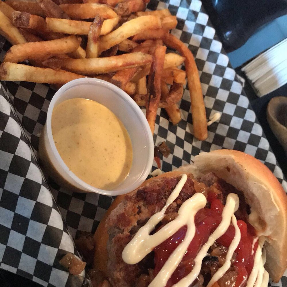 Outlaw’s Burger Barn & Creamery 40 Photos & 78 Reviews Burgers