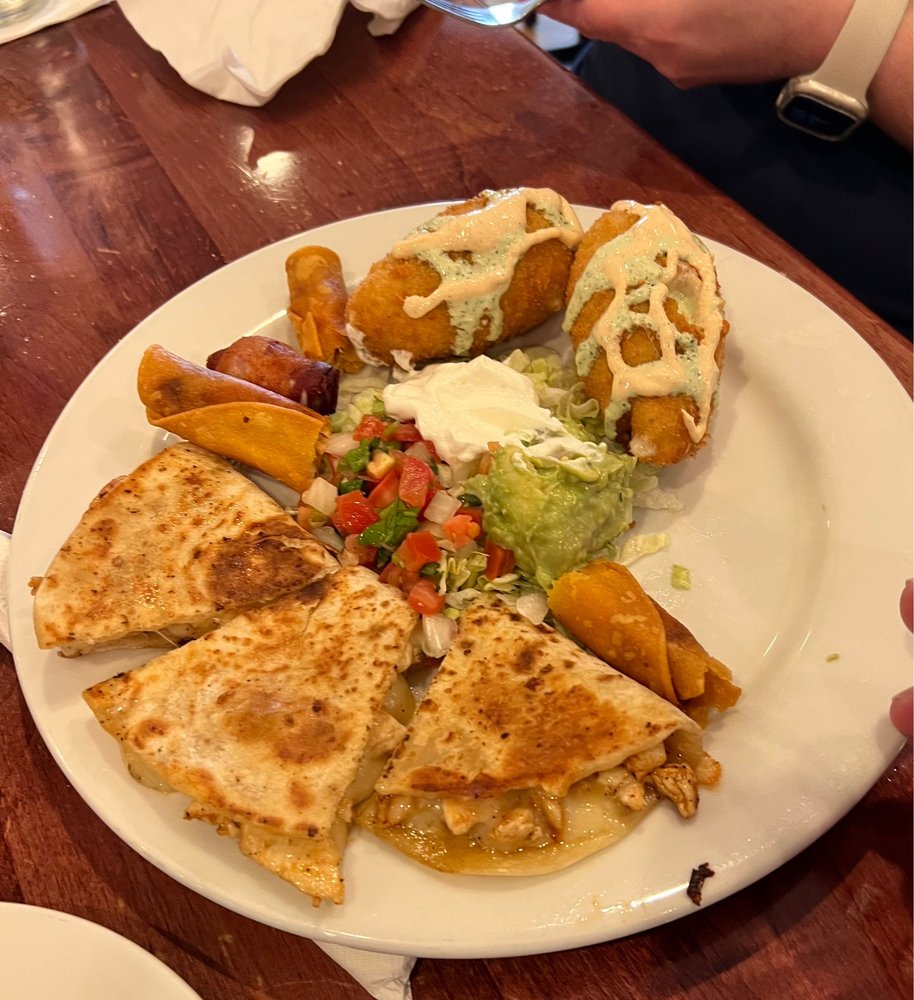Frances Marie's Restaurant & Cantina