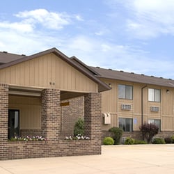 Super 8 By Wyndham Dewitt Hotels 918 Westwood Drive De Witt Ia Photo Of Super 8 By Wyndham Dewitt De Witt Ia United States