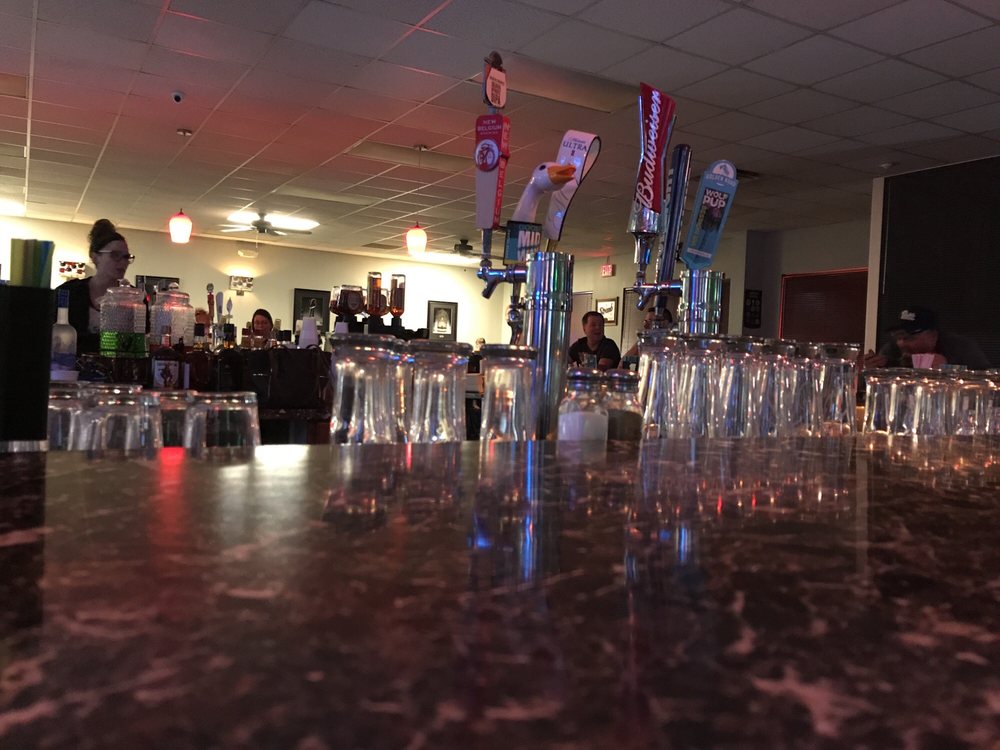 Trophy's Bar & Grill