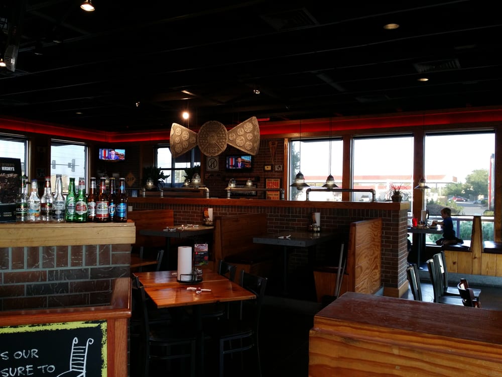 Pizza Hut 10 Photos Italian 2181 N Rock Rd, Wichita, KS Restaurant Reviews Phone