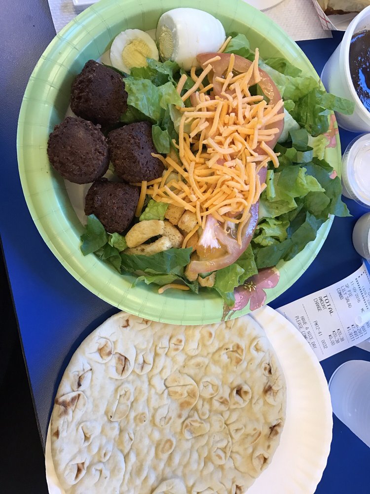 Lilly Gyros