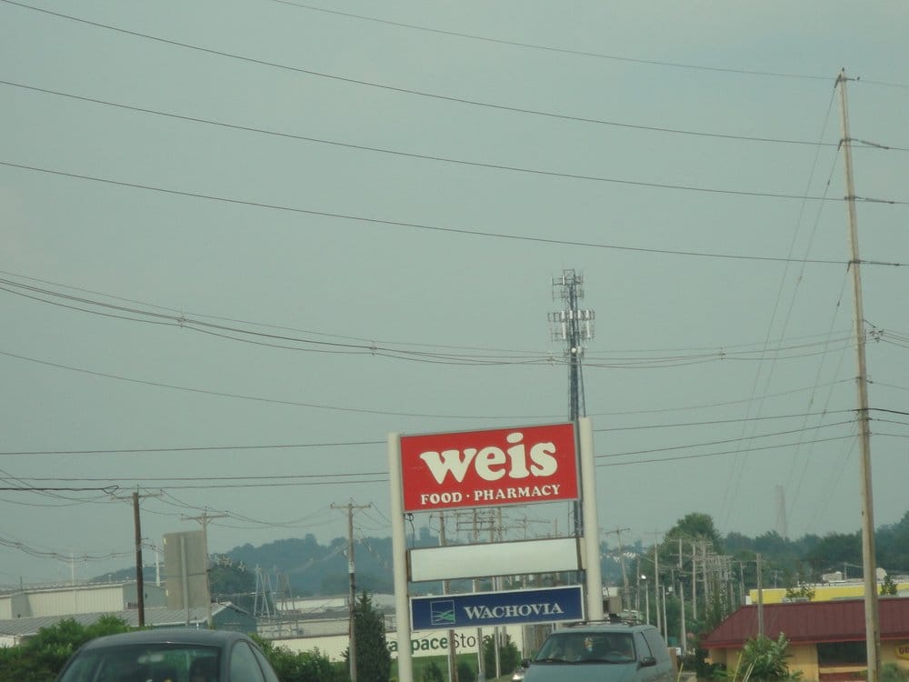 Weis Market Bakery