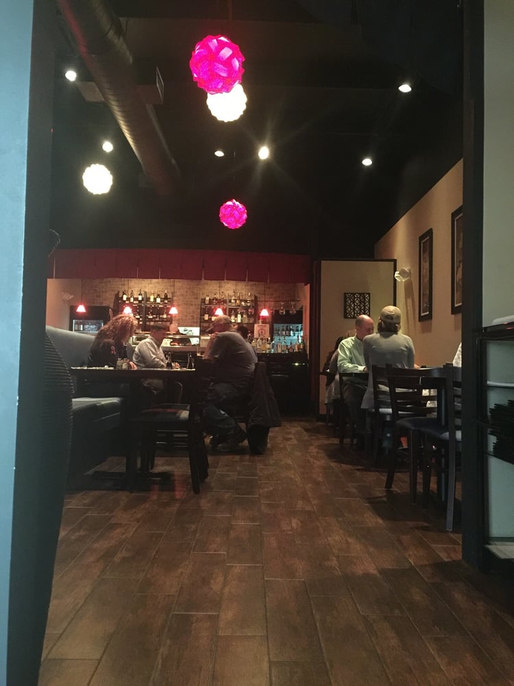 Kazoku Sushi Bar & Grill 16 Reviews Sushi Bars 3637 E Sunshine St