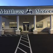 Car dealer open today