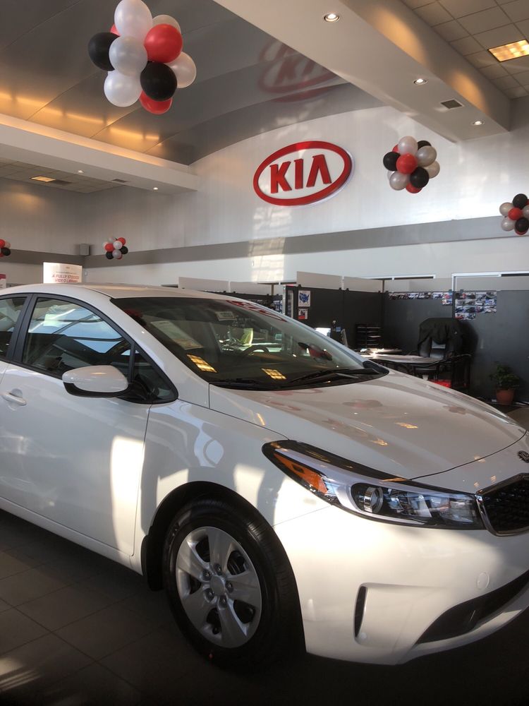 Taylor Kia of Toledo 11 Photos Car Dealers 6300 W Central Ave