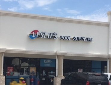 Leslie's