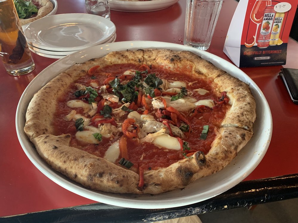 Piatto Pizzeria + Enoteca